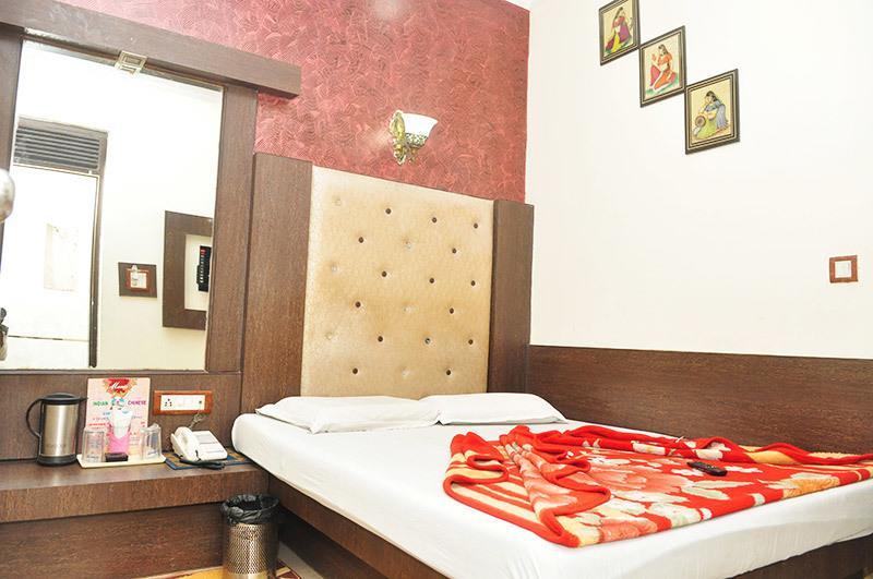 Hotel Shiv Palace New Delhi Værelse billede