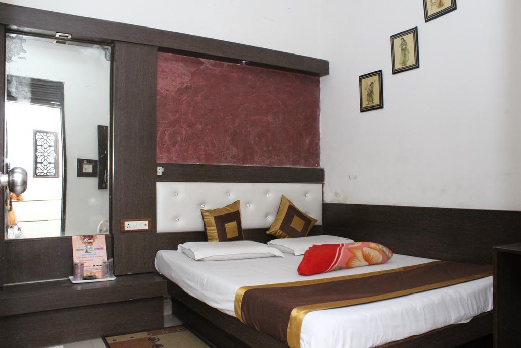 Hotel Shiv Palace New Delhi Eksteriør billede