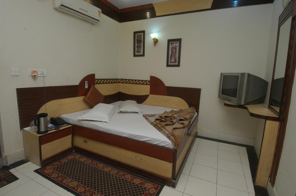 Hotel Shiv Palace New Delhi Eksteriør billede